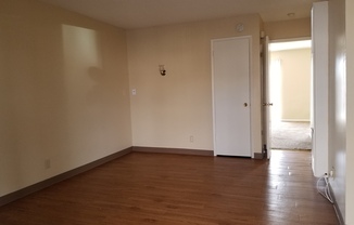 1 bed, 1 bath, 660 sqft, $1,295, Unit Bldg 11-2292