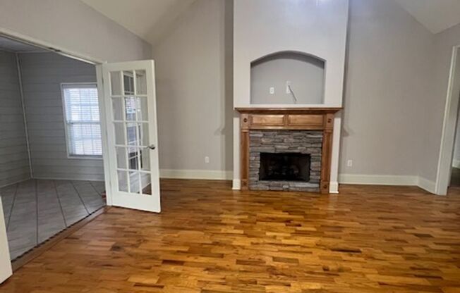 Southern Comfort & Style: Discover This Beautiful 4-Bed, 2-Bath Brick Home in a Prime Bonaire Location!