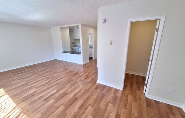 6815 Kelvin Ave.