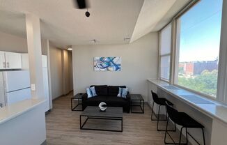 2 beds, 1 bath, 800 sqft, $1,500, Unit 409