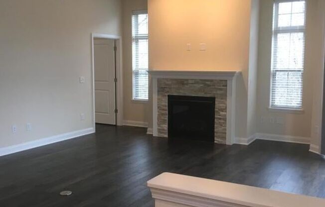 Rare The Glen in Greenfield Ranch Condo for Rent