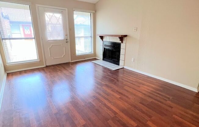 Croix 325 -  2 Bed 1 bath - $1450