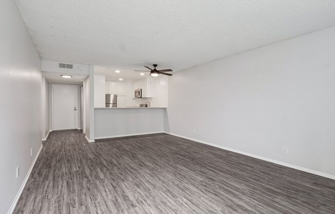 2 beds, 2 baths, 1,100 sqft, $2,498, Unit 4220.308