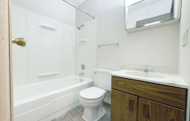 2 beds, 1 bath, 645 sqft, $815, Unit 411-6