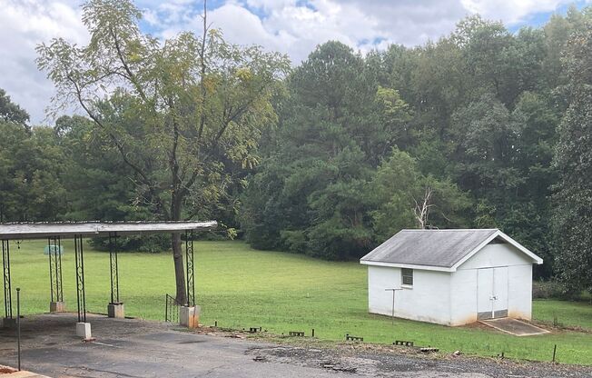 Two bedroom home in Charlotte - Spacious home with a carport!