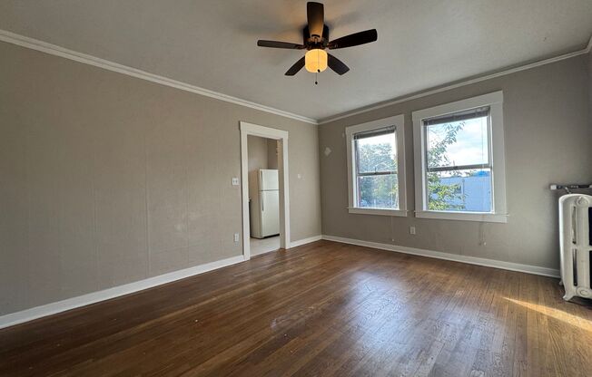 Studio, 1 bath, 360 sqft, $1,395, Unit 208