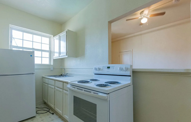 Studio, 1 bath, $1,500, Unit 111