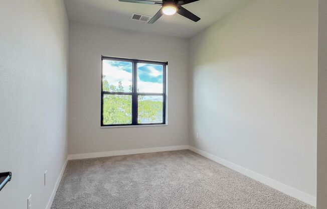 2 beds, 2 baths, 1,003 sqft, $2,400, Unit SC 1408-214