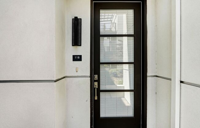 2 beds, 2.5 baths, 1,197 sqft, $4,600, Unit 118