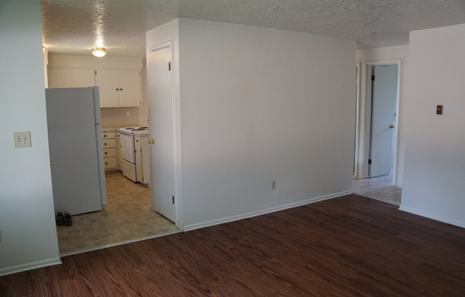 2 beds, 1 bath, 850 sqft, $1,395