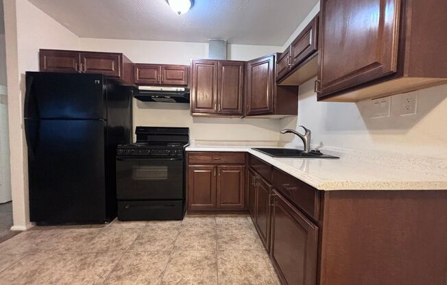 2 beds, 1 bath, 900 sqft, $2,495, Unit 4449 1/2