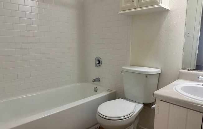 1 bed, 1 bath, 650 sqft, $1,289, Unit SUX-219
