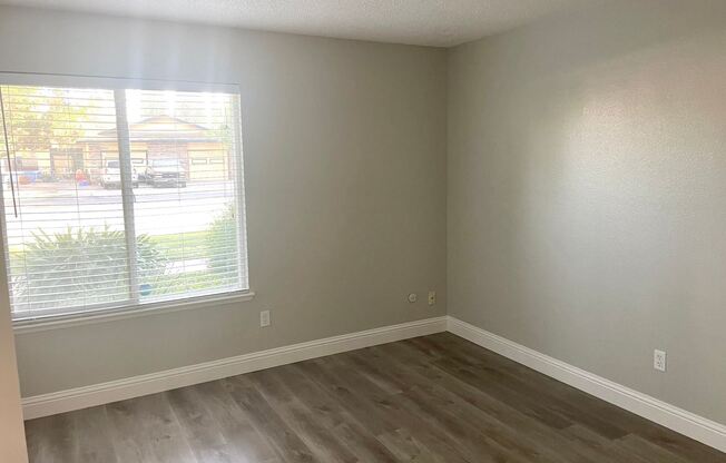 1313 Floyd Ave #103 - 1313 Floyd Ave #103