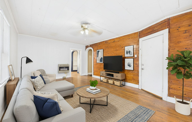 324 General Mouton Avenue