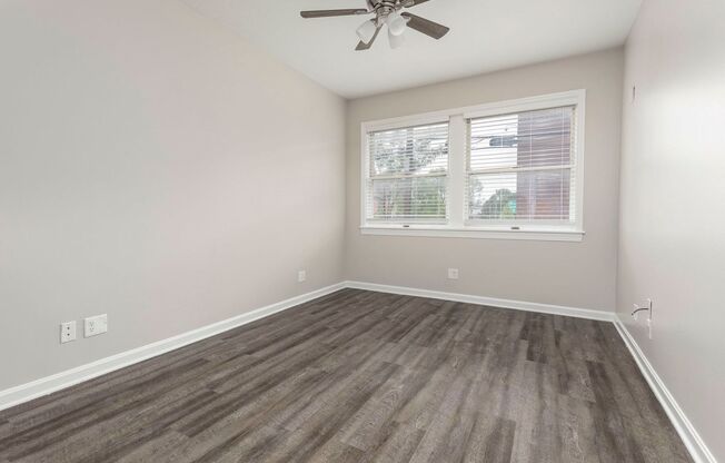 1 bed, 1 bath, $850, Unit 230
