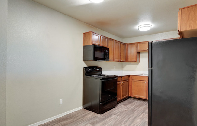 1 bed, 1 bath, 750 sqft, $1,195, Unit MR-107