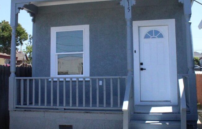 New New New! 1 Bedroom, 1 Bathroom House in Vallejo with Fenced Yard