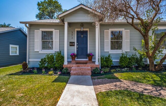 CHARMING 3-BEDROOM HOME IN ALAMO HEIGHTS