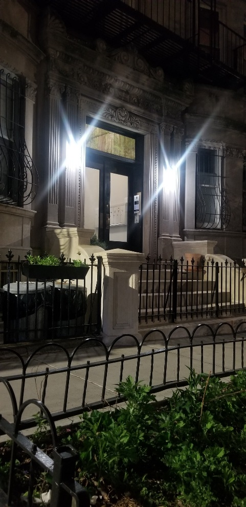 180 STERLING PL
