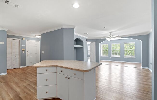 2 beds, 2 baths, $1,500, Unit # 621