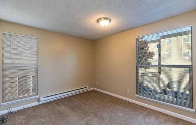 3 beds, 2 baths, 1,500 sqft, $2,600, Unit 10540