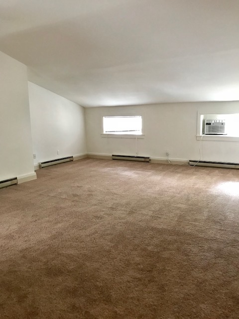 Studio, 1 bath, 500 sqft, $1,149, Unit 107-4C