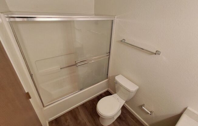 1 bed, 1 bath, 650 sqft, $1,150, Unit 21