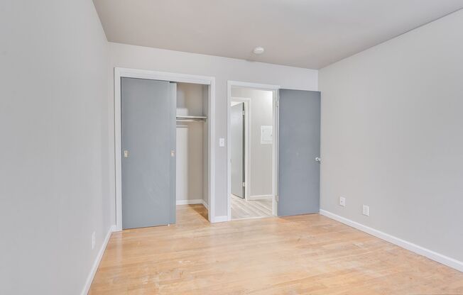2 beds, 1 bath, 725 sqft, $999, Unit 1645-10