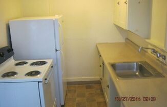 Studio, 1 bath, 400 sqft, $1,025, Unit 114