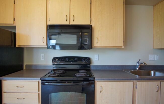 Studio, 1 bath, $1,165, Unit 202