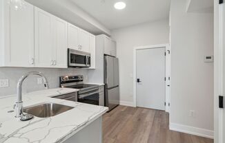 1 bed, 1 bath, 472 sqft, $1,615, Unit Unit 304