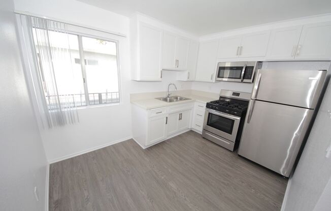Studio, 1 bath, $2,095, Unit 35-337