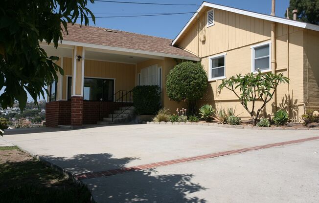 3Br 2Ba Single Story Available Now!