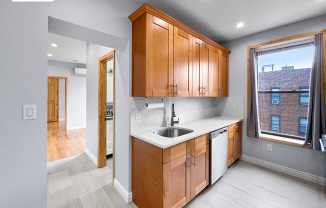 440 SENATOR ST