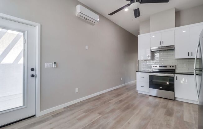1 bed, 1 bath, 450 sqft, $2,095, Unit 4745-2