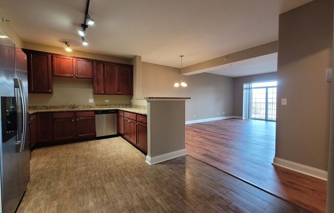 2 beds, 2 baths, 1,351 sqft, $2,400, Unit 427