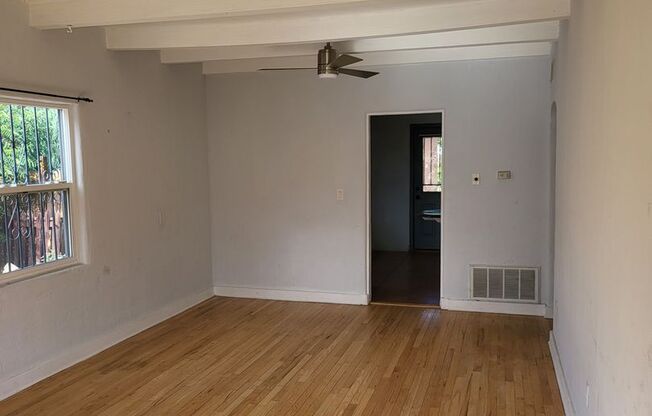 NOB HILL 2 Bedroom 1 Bath 828/sf