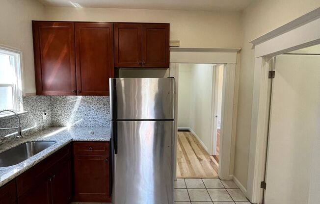 3 beds, 2.5 baths, 1,032 sqft, $2,650, Unit 1027