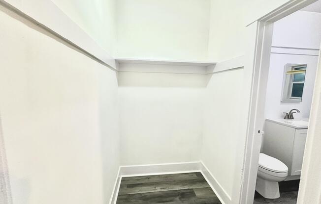 Studio, 1 bath, 600 sqft, $1,795, Unit 4