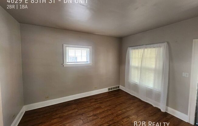 4629 E 85 ST