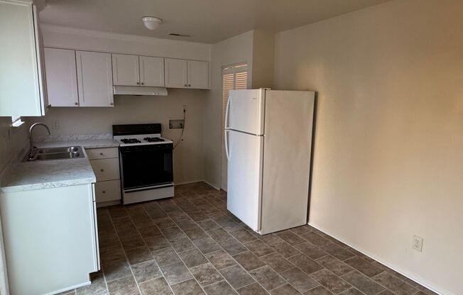 Newly Renovated Fairlawn Townhome in Highland Springs High School District