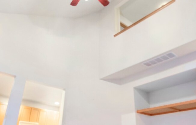 Inviting 3-Bedroom Home with Open Den in Red Oaks