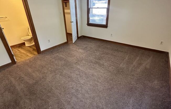 1 Bedroom 1 Bathroom Condo!