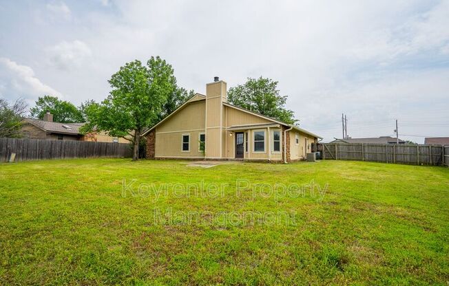 1900 E RENO ST
