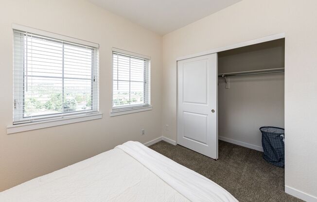 2 beds, 2 baths, 855 sqft, $1,850, Unit 5661 #304 Silverstone
