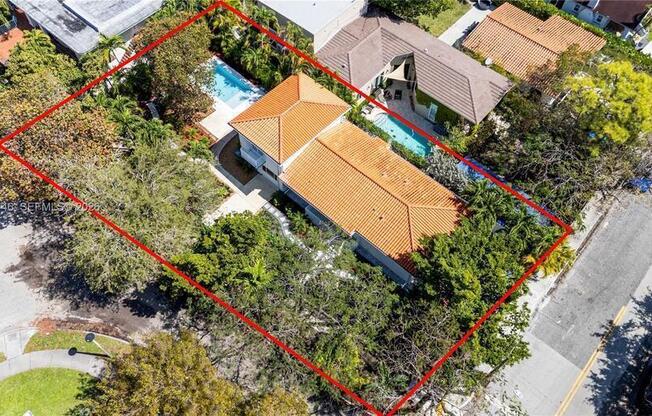 1345 SW 14 AVE