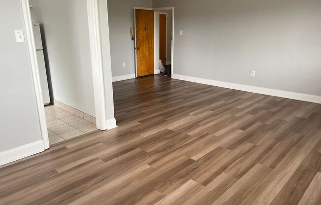 3 beds, 1 bath, 1,000 sqft, $2,199, Unit 6224 Fifth Ave. #210H