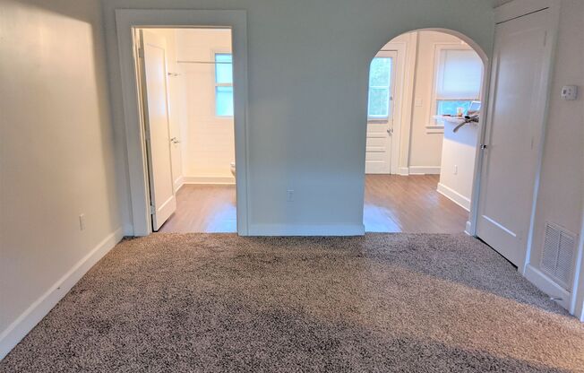 1 bed, 1 bath, $899, Unit Apt 26