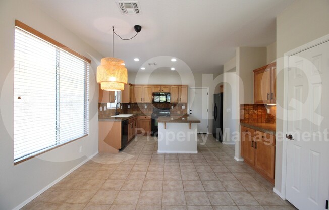 2633 W BISBEE WAY