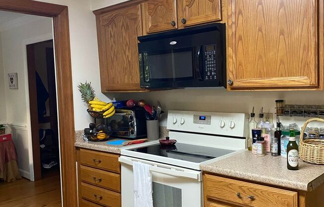 Beautiful 3br/2.5ba Two-Story Home 15 Minutes from Downtown Durham, Chapel Hill and RTP!